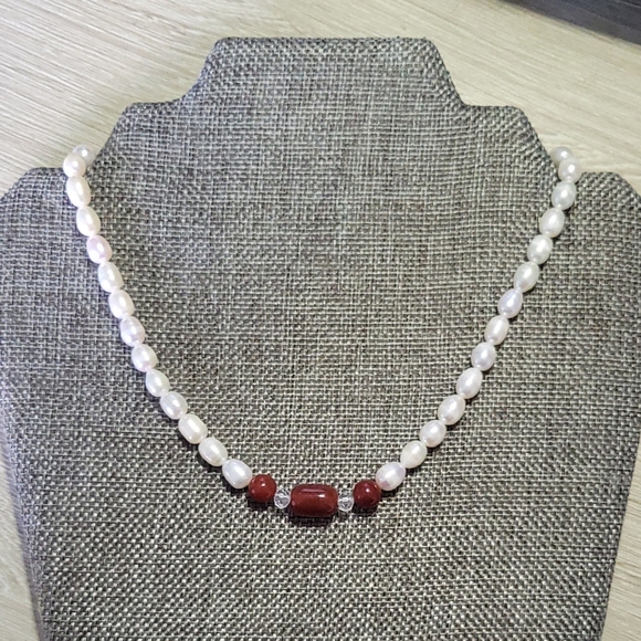 REAL Pearl and Red Agate Necklace - Picture 13 of 13